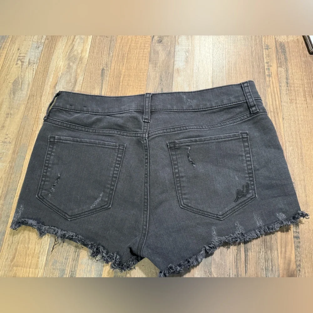 Black express jean shorts - Picture 3 of 5